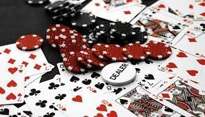 Payout table displayed on a paten77 login live Casino Hold'em interface